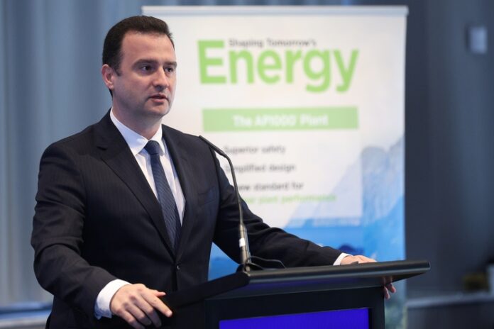 България ще има първия работещ реактор AP1000 в Европа, каза министър Станков