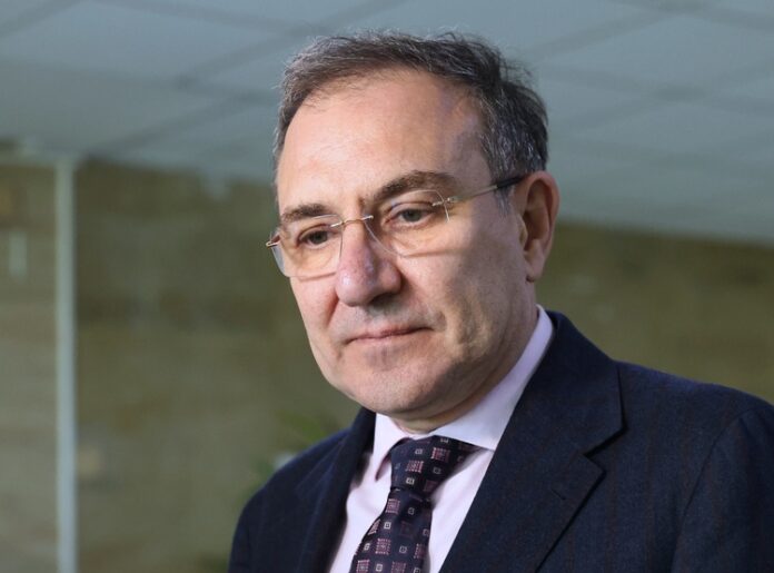 Борислав Гуцанов