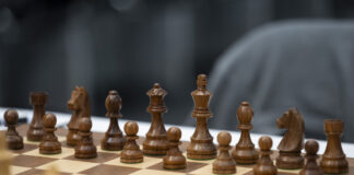 Цзю Вънцзюн защити световната си титла по шахмат при жените