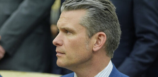 Министърът на отбраната на САЩ Пийт Хегсет.