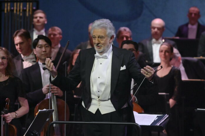 Доминго и Карерас ще пеят на концерт за 90-годишнината от рождението на Лучано Павароти