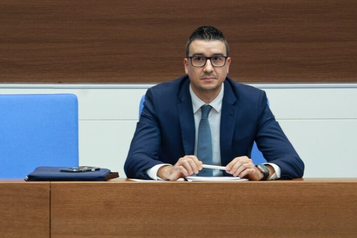 ДОПЪЛНЕНА
                                                                                                България е с водеща позиция в ЕС в отбранителната индустрия, каза министър Дилов