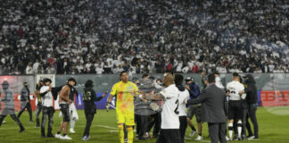 Двама запалянковци починаха преди мач от Копа Либертадорес в Чили