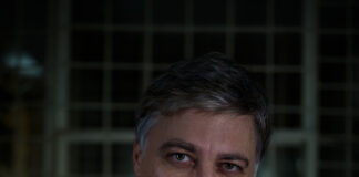 Изложбата "На тяхно място" на Владимир Карамазов се открива днес в Националната галерия "Двореца"