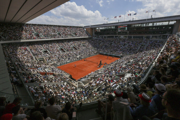 На "Ролан Гарос" ще запазят засега съдиите на линиите