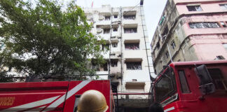 Най-малко 14 души загинаха при пожар в хотел в Индия