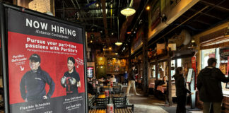 Новите работни места в частния сектор в САЩ се увеличават значително под очакванията през април