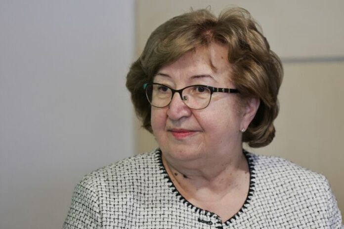 Няма индикации да намаляват цените на самолетните билети, каза Бистра Маринкова от авиокомпанията „България Еър“