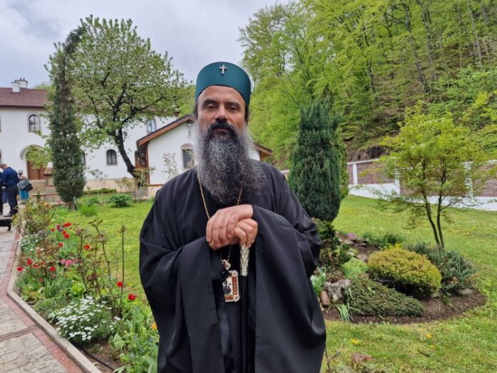 Няма място за притеснение, че всички ученици ще бъдат задължени да изучават „Религия“, каза българският патриарх Даниил