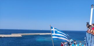 Очаква се общонационална 24-часова стачка да засегне морския и въздушен транспорт в Гърция на 9 април, информираха от МВнР