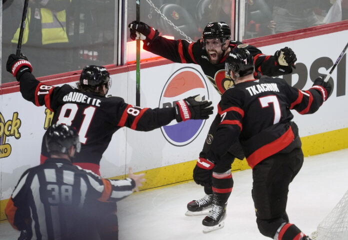 Отава се спаси от елиминация срещу Торонто с победа в четвъртия мач от плейофите в Националната хокейна лига