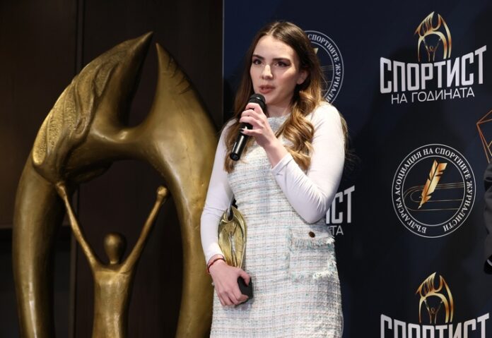 Първа победа на Нургюл Салимова на турнира от веригата Гран Първа победа на Нургюл Салимова на турнира от веригата Гран при по шахмат за жени в индийския град Пуне