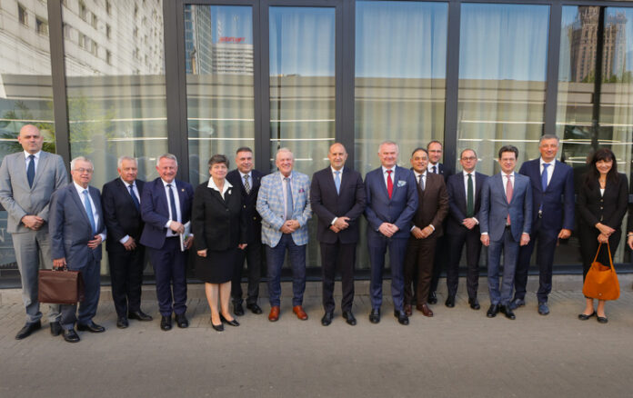 Перспективите за насърчаване на икономическия обмен и инвестициите между България и Полша обсъди Румен Радев с Полско-българската търговска камара