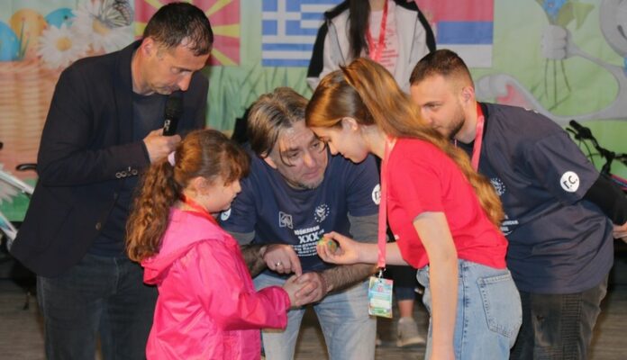 Председателят на Народното събрание Наталия Киселова ще награди победителите във великденския детски фестивал в Босилеград