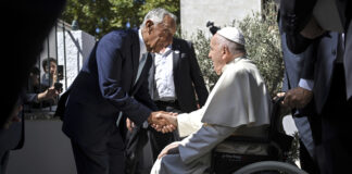 Премиерът на Португалия отбеляза „уникалното наследство“ на папа Франциск