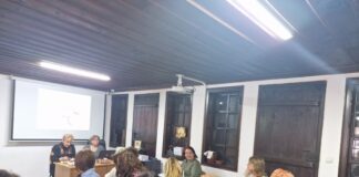 Работилница за писани яйца за възрастни проведе в Търговище етнограф от Елхово