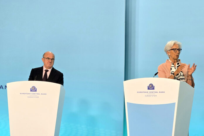 РАЗШИРЕНА
                                                                                                Европейската централна банка не се ангажира с предварително определена траектория на паричната си политика, каза Кристин Лагард