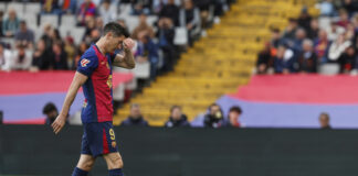 Роберт Левандовски е получил контузия при победата на Барселона срещу Селта