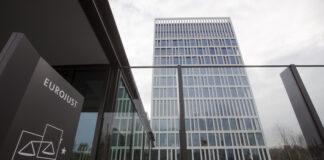 САЩ са се изтеглили от група, събираща доказателства за евентуални руски военни престъпления в Украйна, заяви европейски официален представител