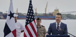 САЩ ще си върнат влиянието върху Панамския канал от Китай, заяви американският министър на отбраната