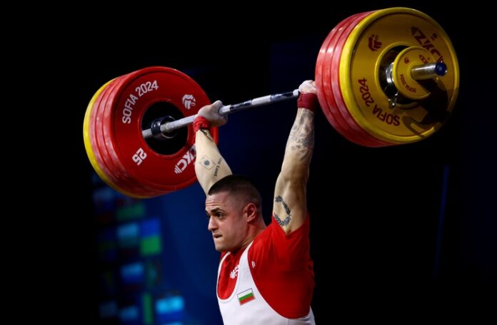 Стефка Костадинова за Карлос Насар: "Пред очите ни израства ярка звезда, един от най-големите таланти в историята на щангите"