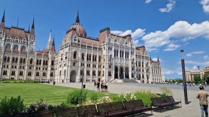 Унгария планира да лиши от унгарско гражданство някои унгарци с двойно гражданство
