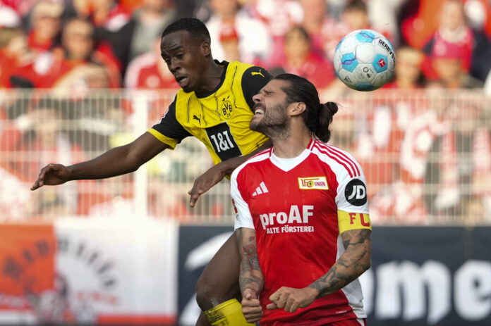 Унион Берлин подписа нов договор с капитана си Кристофър Тримел