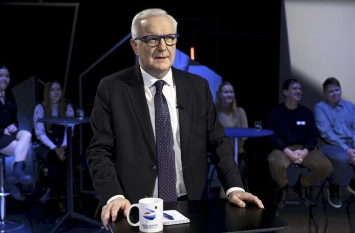 Управителят на централната банка на Финландия Оли Рен наблюдава "материализиране" на рисковете за икономиката и подкрепи по-ниски лихви на ЕЦБ