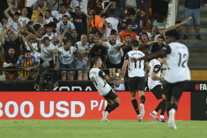 Валенсия и Еспаньол не излъчиха победител