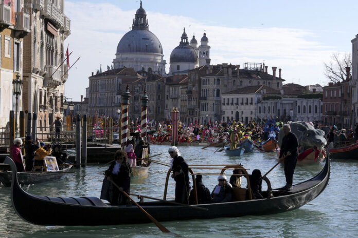 Венеция удвои входната такса за еднодневни екскурзии