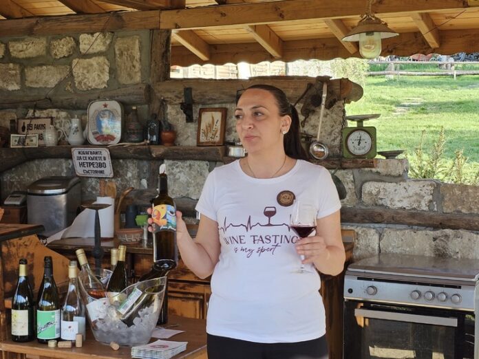 Виненият туризъм в България има потенциал като този във Франция, Италия и Испания, каза за БТА виненият експерт Анелия Христова от Русе