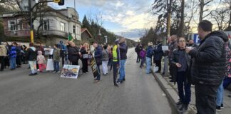 Жители на столичния квартал "Княжево" отново протестират с искане да се спазва ограничението на скоростта по бул. ,,Цар Борис III”