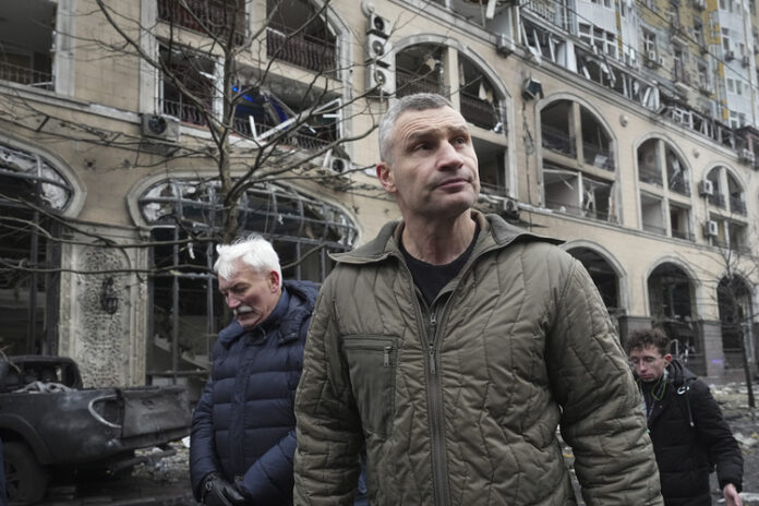 Жителите на Киев изпращат 1100 дрона за фронта, съобщи кметът Кличко