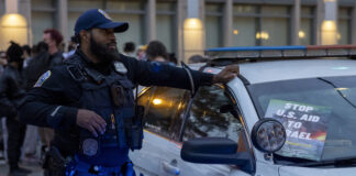 Двама служители на израелското посолство са убити във Вашингтон