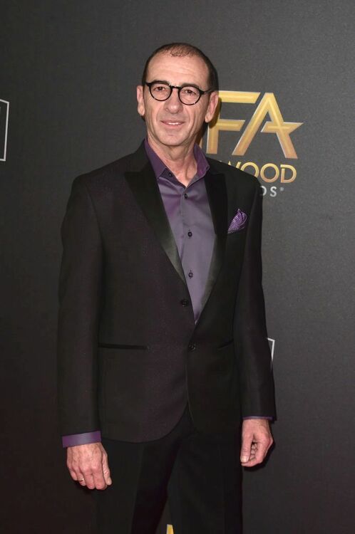 СподелиНа 8 май актьорът Димитър Маринов ще посети Шумен съобщават