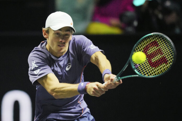 Алекс де Минор е последният участник в третия кръг на турнира "Мастърс" в Рим