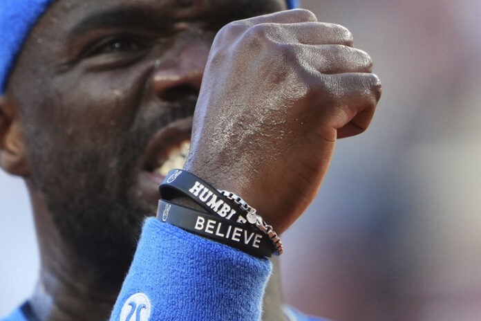 Американците Бен Шелтън и Франсис Тиафо се класираха за четвъртия кръг на "Ролан Гарос"