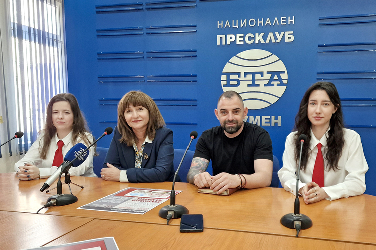 СподелиВ Народното събрание ще бъде представена благотворителна изложба с творби