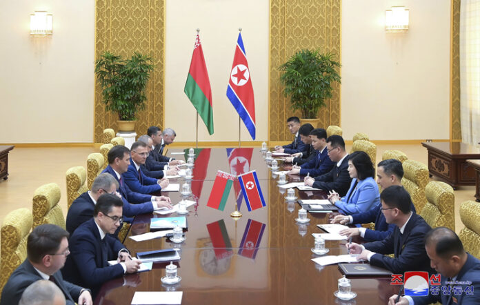 Делегация от Беларус е на посещение в Северна Корея от днес до петък