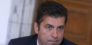 Депутатите да си дадат доброволно имунитетите, призова съпредседателят на ПП Кирил Петков