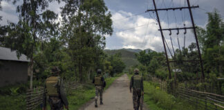 Десет бунтовници са убити при операция на индийската армия на границата с Мианмар