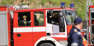 Двама души са пострадали при пожари в страната през изминалото денонощие