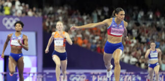 Двукратната олимпийска шампионка на 400 метра с препятствия Сидни МакЛафлин-Леврон ще бяга за първи път на 100 метра на турнира от Големия шлем във Филаделфия