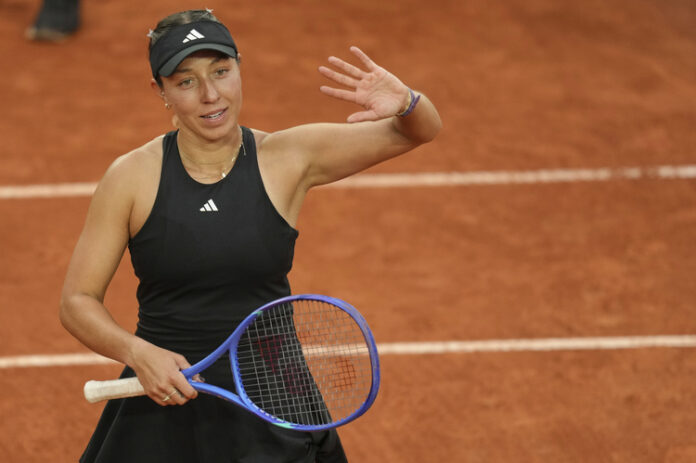 Джесика Пегула се класира за втория кръг на "Ролан Гарос", Джесика Пегула се класира за втория кръг на "Ролан Гарос", Мария Сакари и Онс Жабюр отпаднаха