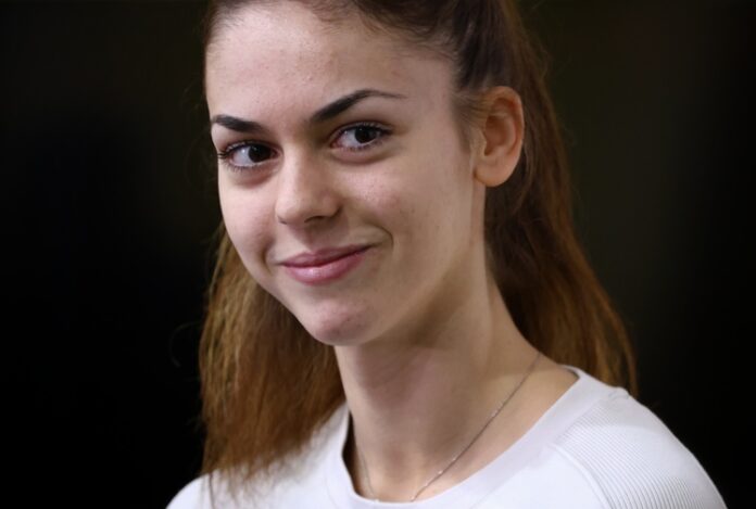 Енчева се класира за втория кръг на сингъл на турнир по тенис в Румъния