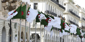 Франция експулсира алжирски дипломати като ответна реакция на изгонването на френски дипломатически служители