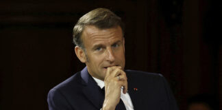 Франция работи неуморно за освобождаването на двама заложници, държани от три години в Иран, заяви президентът Макрон