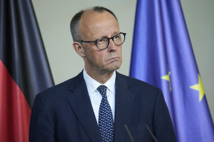 Германският канцлер е "много скептичен" за забрана на "Алтернатива за Германия"