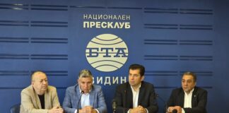 Говорим с хората, за да премахнем страховете им за еврозоната, каза във Видин лидерът на "Продължаваме промяната" Кирил Петков