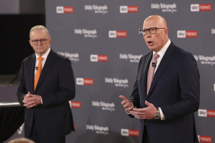 И двете конкурентни политически сили в Австралия се обявиха за И двете конкурентни политически сили в Австралия се обявиха за аутсайдери преди утрешните парламентарни избори